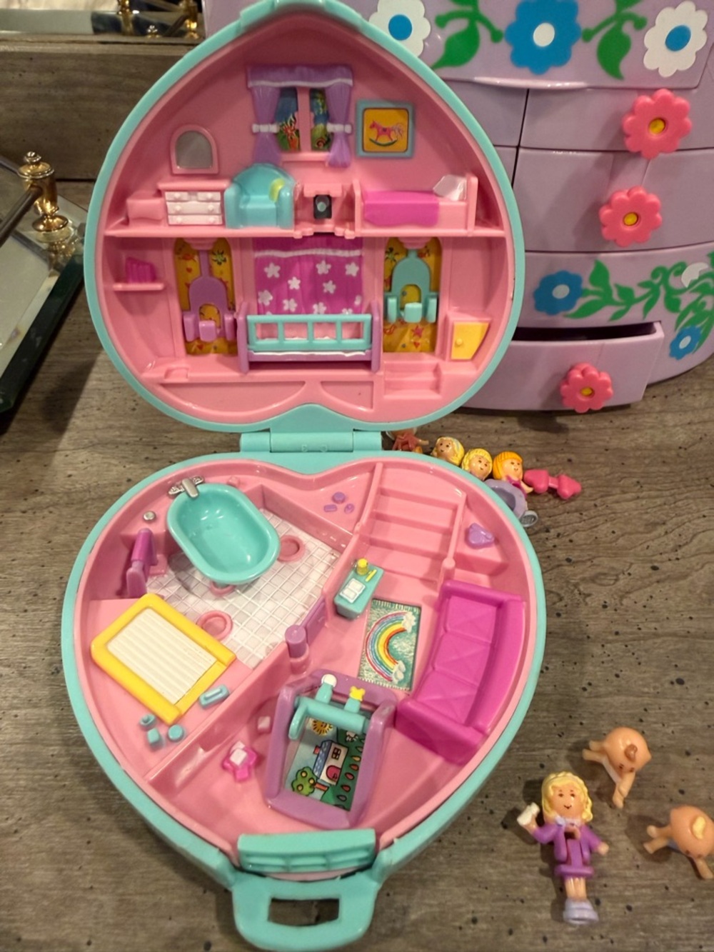 Polly pocket vintage Pink & Teal Heart-Shaped Playset Portable Dollhouse